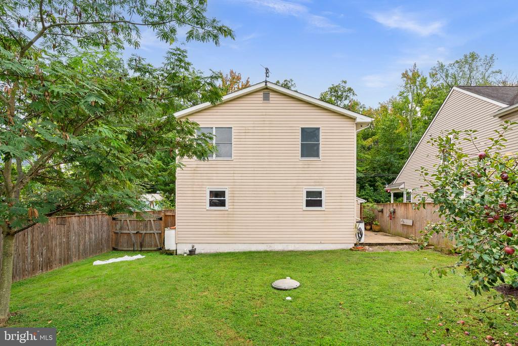 3548 LOCH HAVEN DRIVE