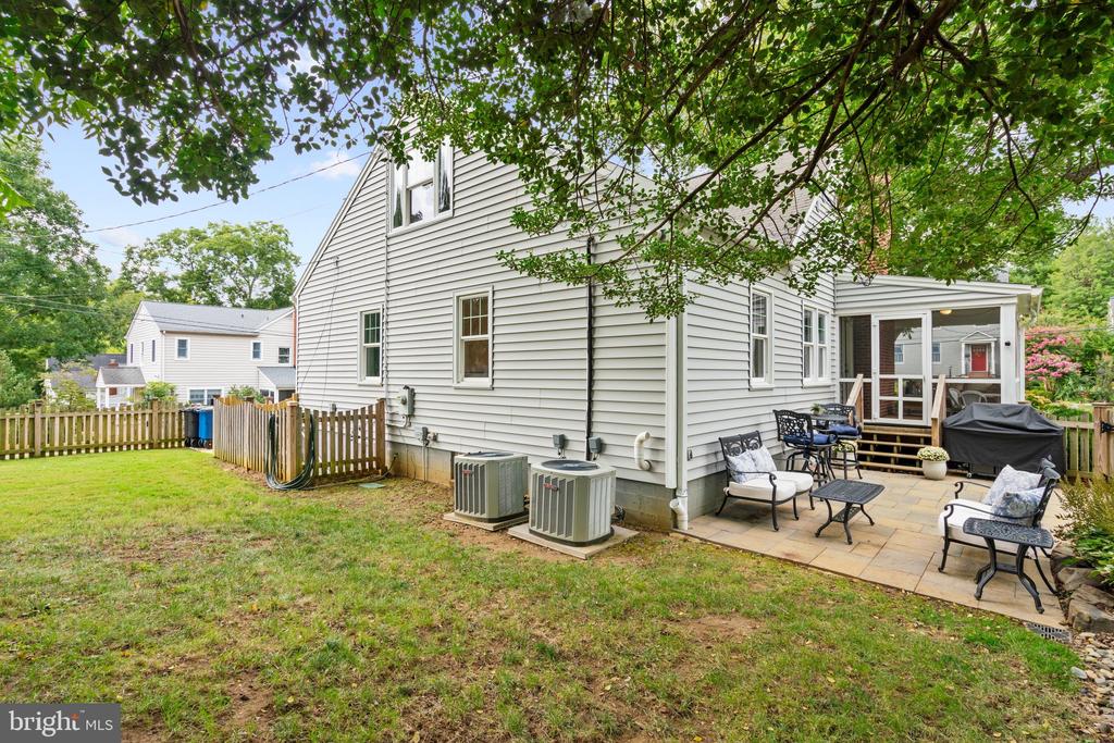 211 MCKENDREE AVENUE