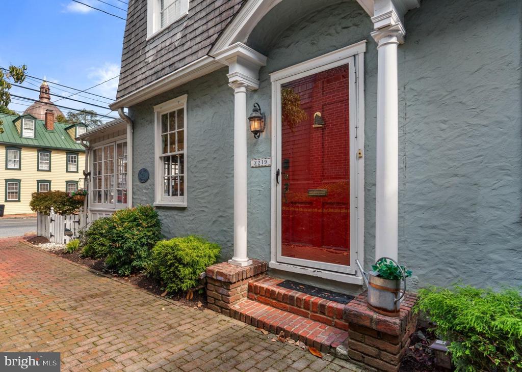 219 KING GEORGE STREET