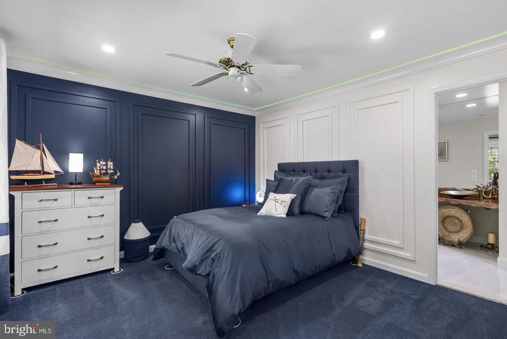 2005 SAINT STEPHENS WOODS DRIVE
