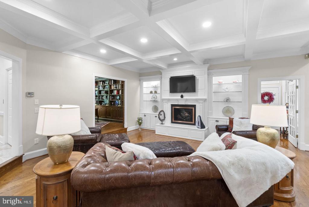 2005 SAINT STEPHENS WOODS DRIVE