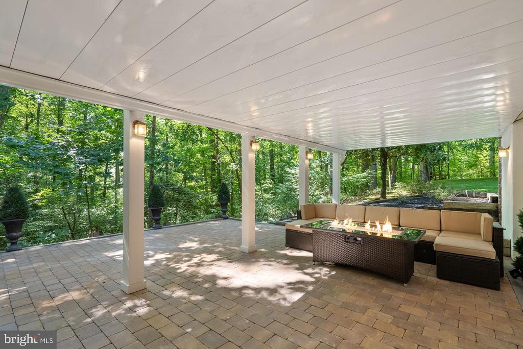 2005 SAINT STEPHENS WOODS DRIVE