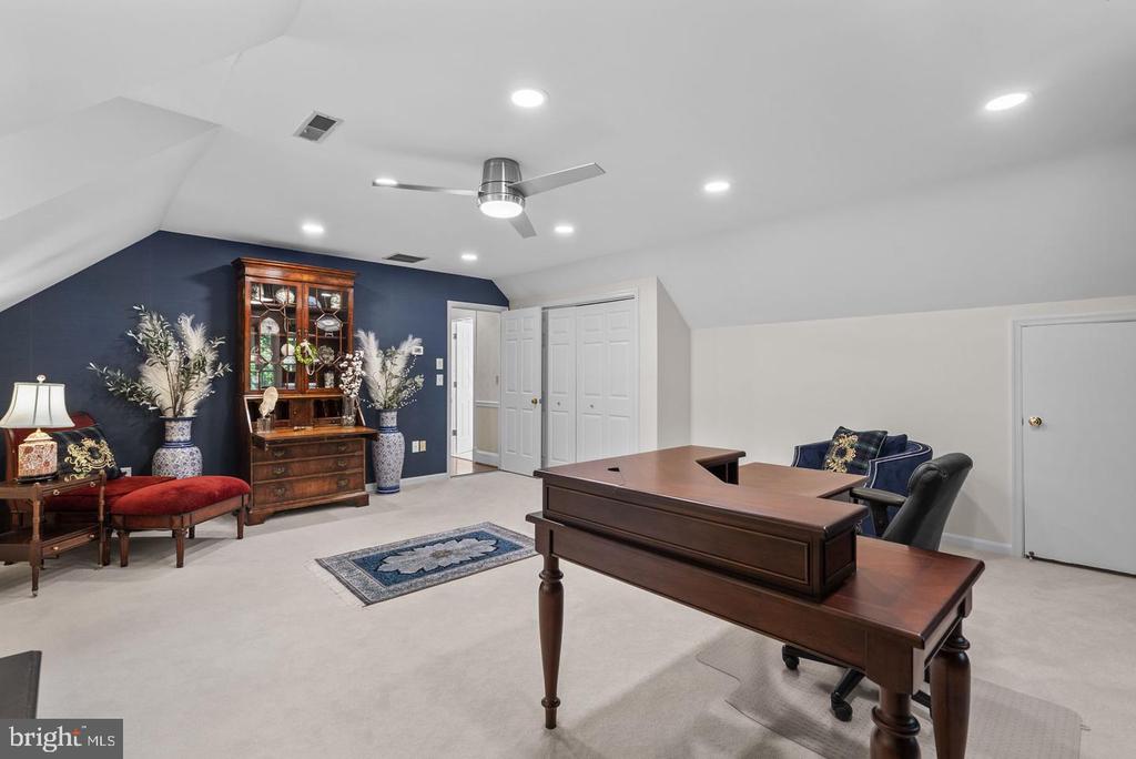 2005 SAINT STEPHENS WOODS DRIVE