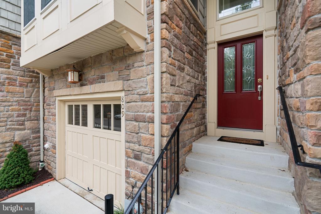 809 GAMBER COURT Unit: 2