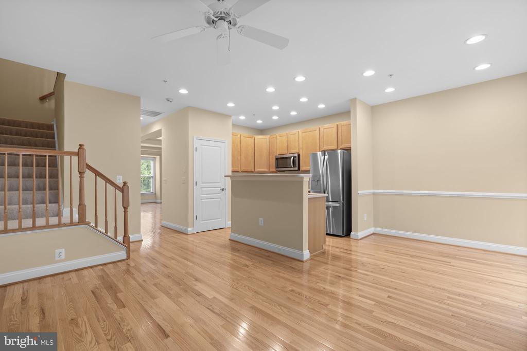 809 GAMBER COURT Unit: 2