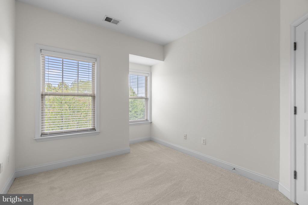 809 GAMBER COURT Unit: 2