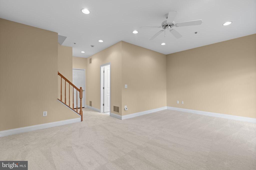 809 GAMBER COURT Unit: 2