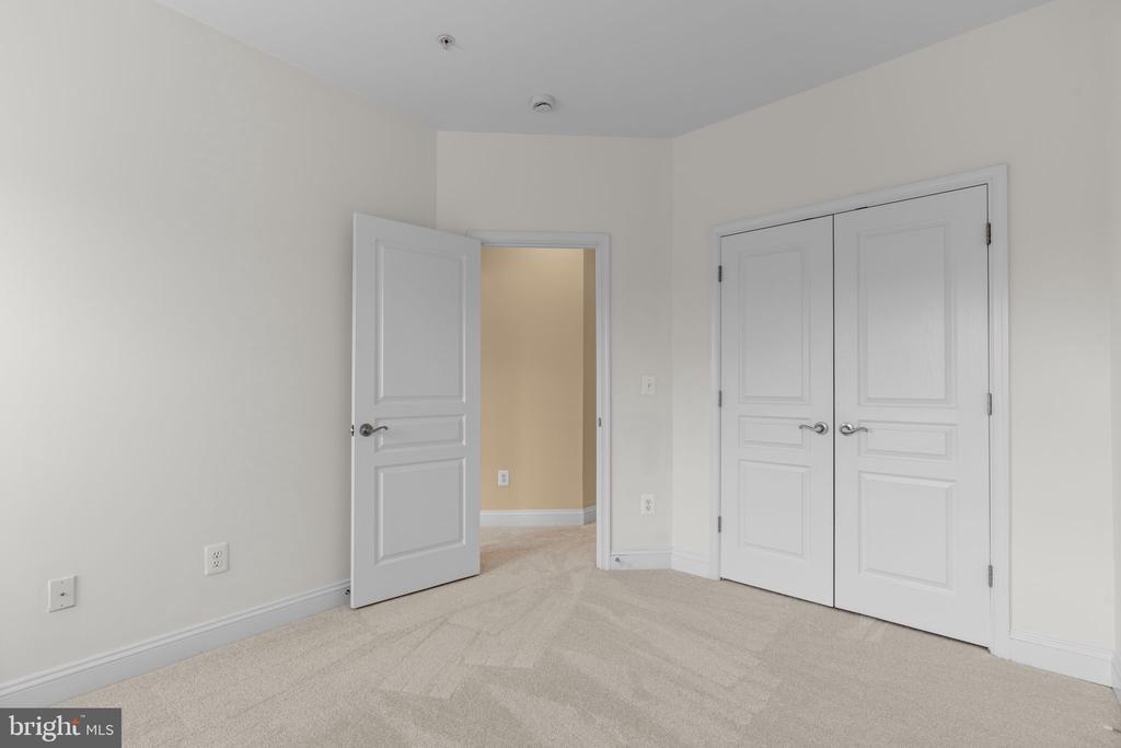 809 GAMBER COURT Unit: 2