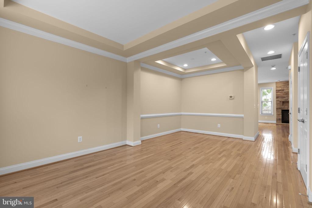 809 GAMBER COURT Unit: 2