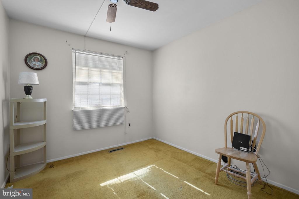 402 ELMWOOD COURT