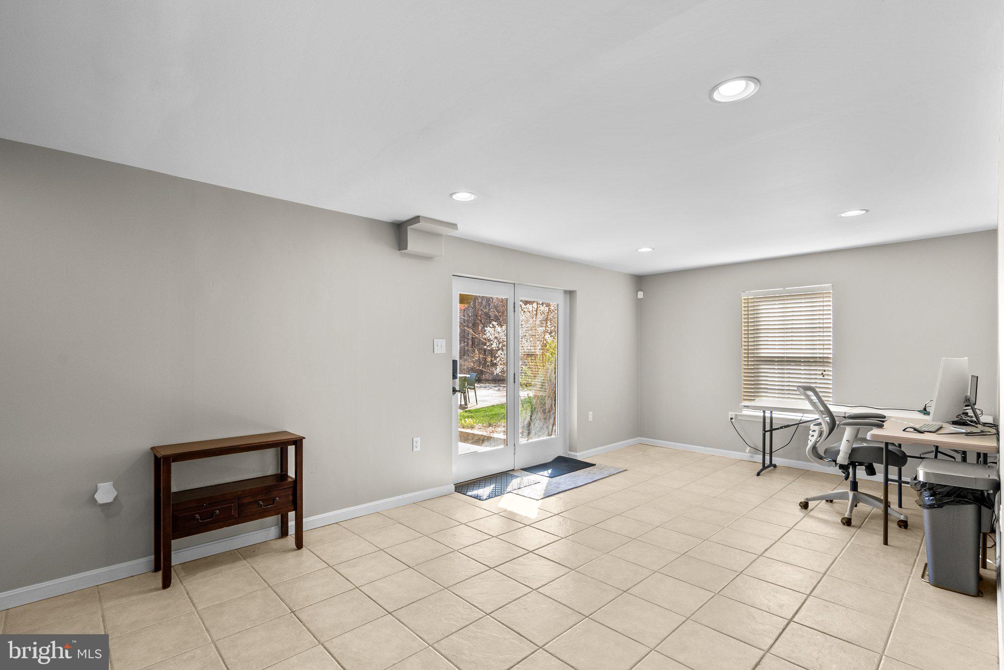 9240 CATTERTON COURT