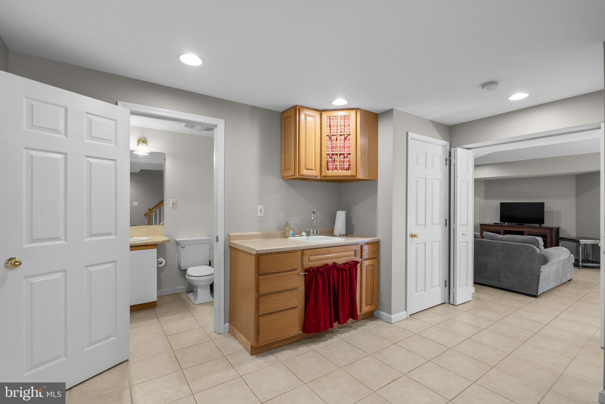 9240 CATTERTON COURT