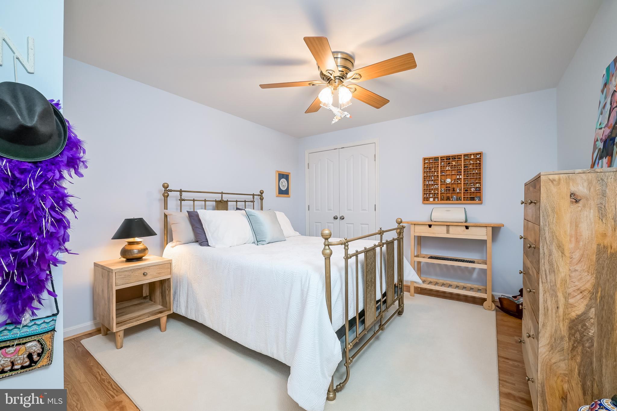 6508 FOLDED LEAF SQUARE