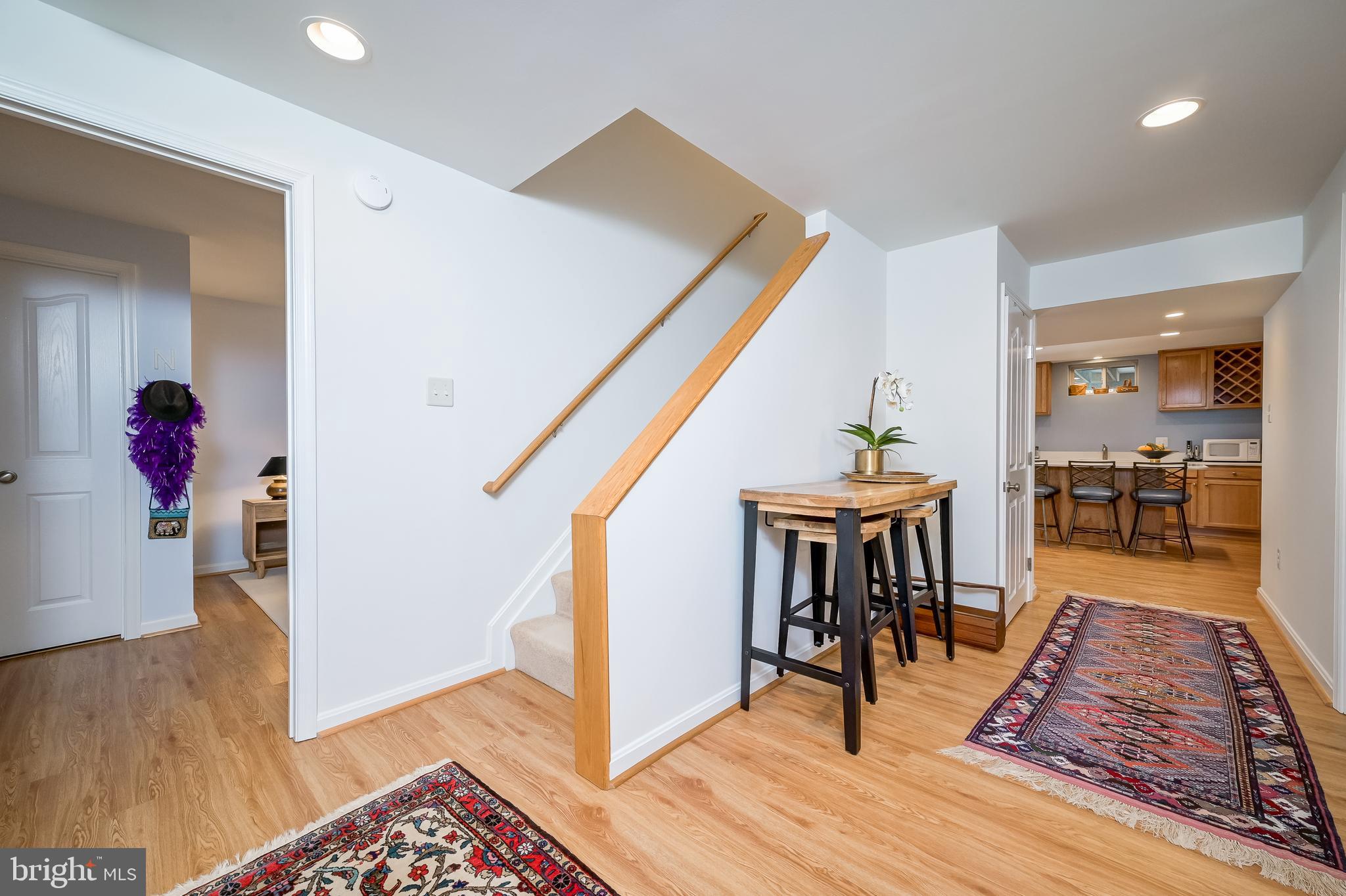 6508 FOLDED LEAF SQUARE