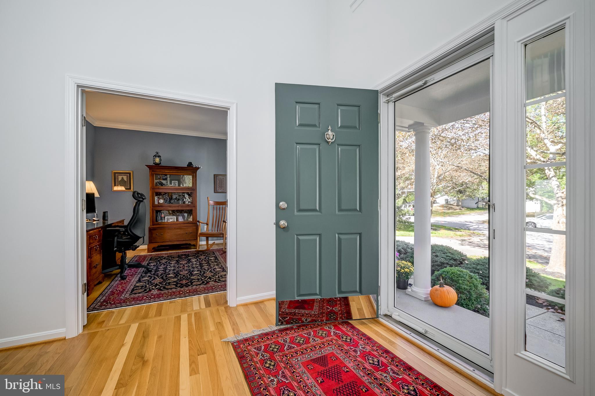 6508 FOLDED LEAF SQUARE