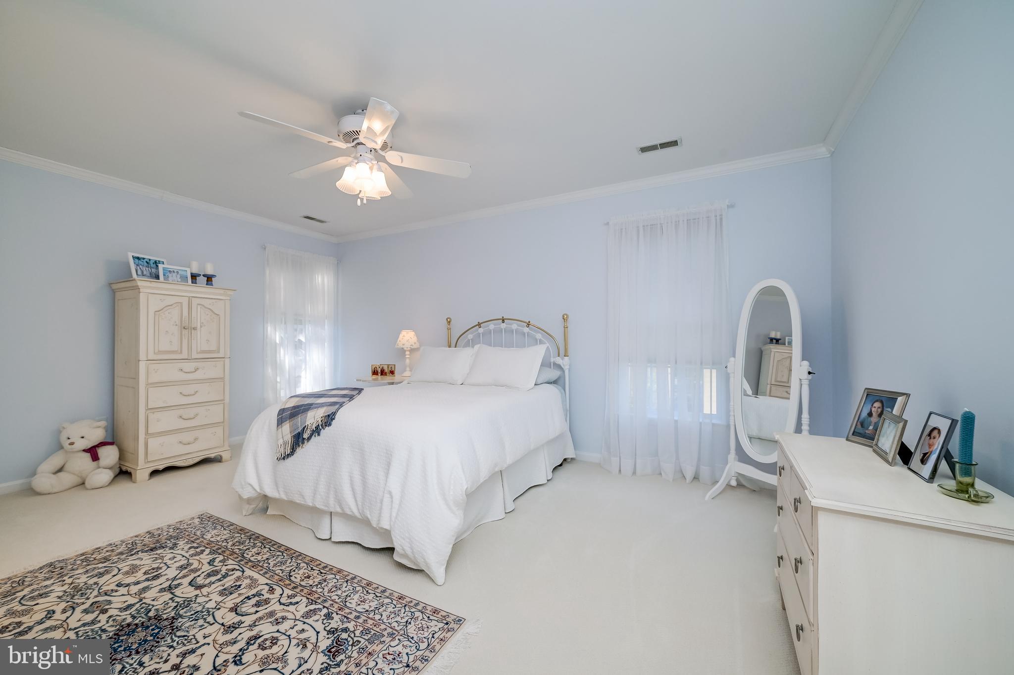 6508 FOLDED LEAF SQUARE