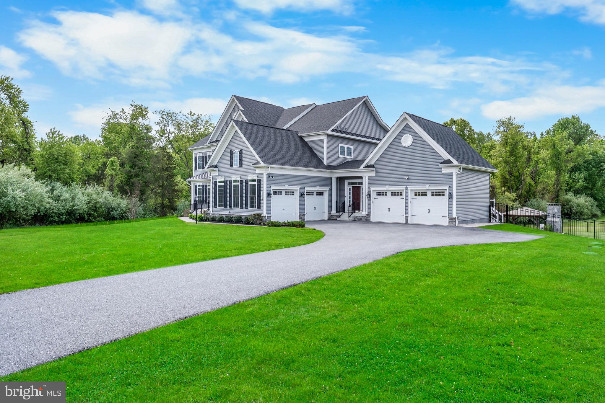 12201 MAYAPPLE DRIVE