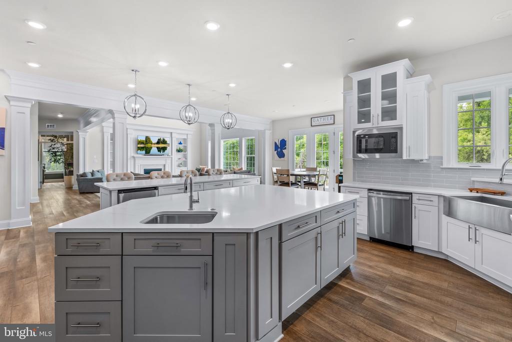 12201 MAYAPPLE DRIVE
