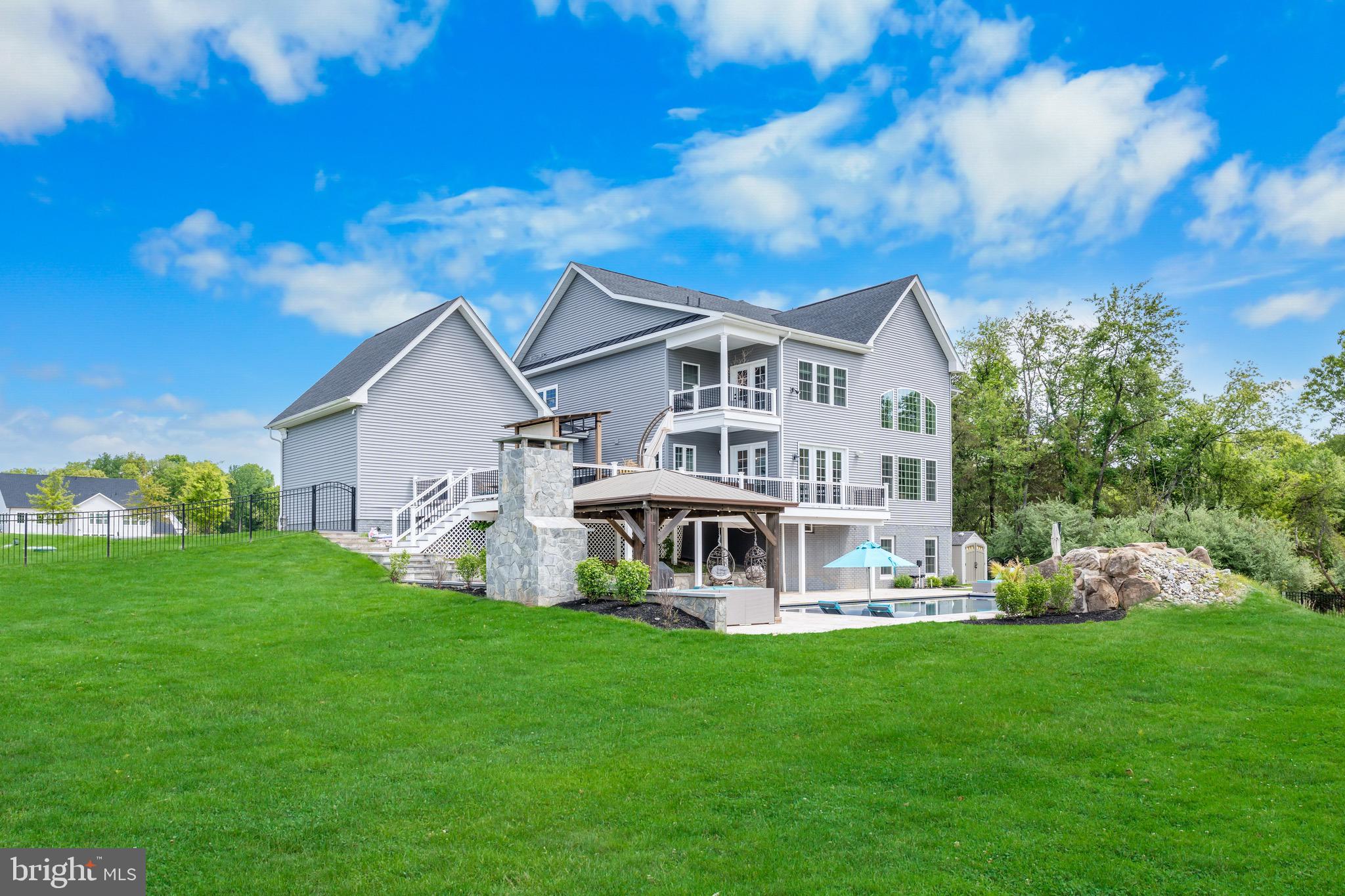 12201 MAYAPPLE DRIVE
