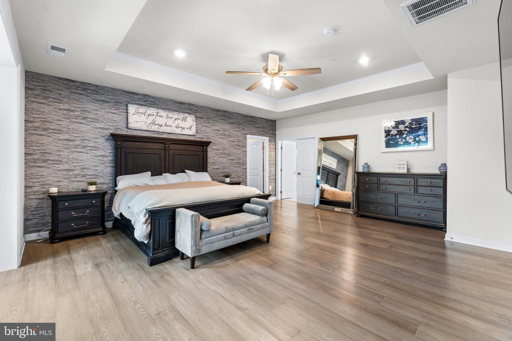 12201 MAYAPPLE DRIVE