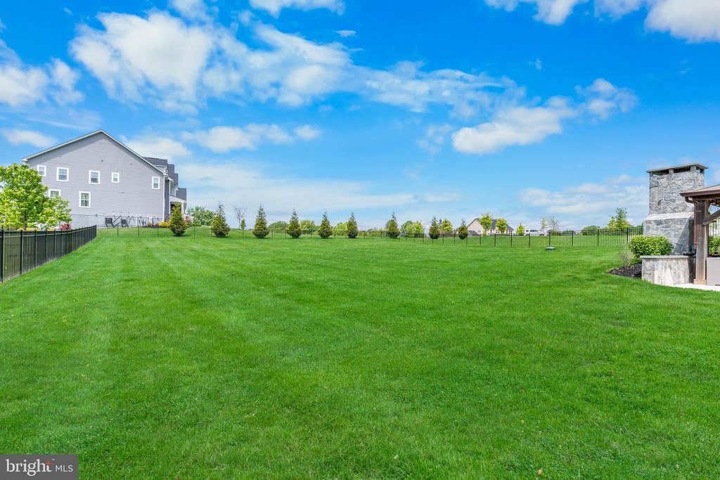 12201 MAYAPPLE DRIVE