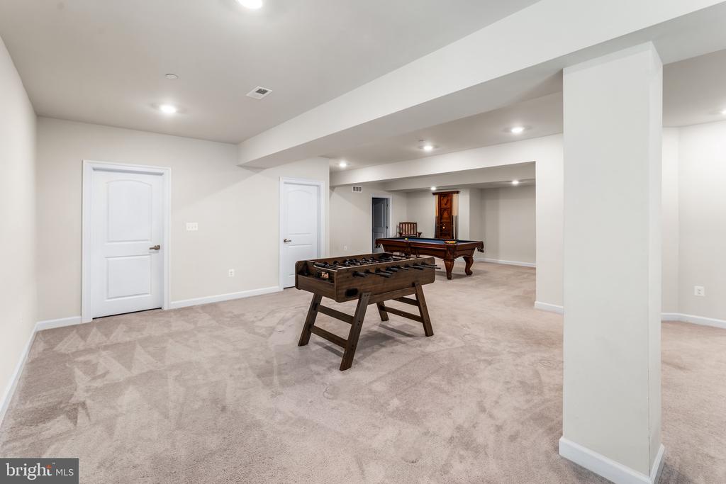 12201 MAYAPPLE DRIVE