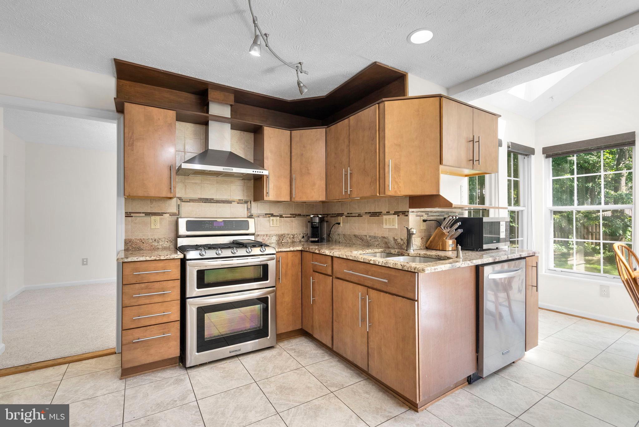 5505 LAKE RIDGE TERRACE