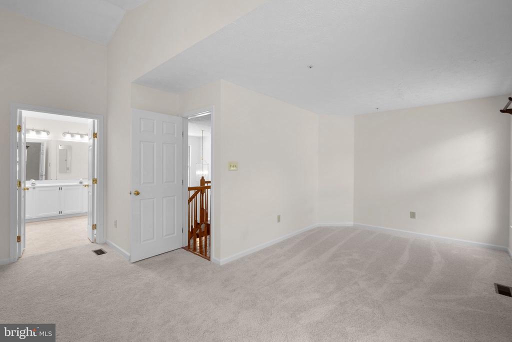 5505 LAKE RIDGE TERRACE