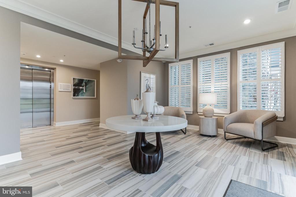 176 FLAGSTAFF WAY Unit: 2443