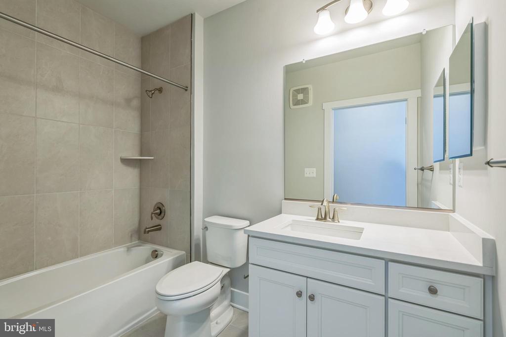 176 FLAGSTAFF WAY Unit: 2443
