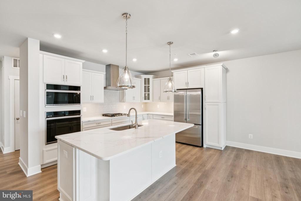 176 FLAGSTAFF WAY Unit: 2443