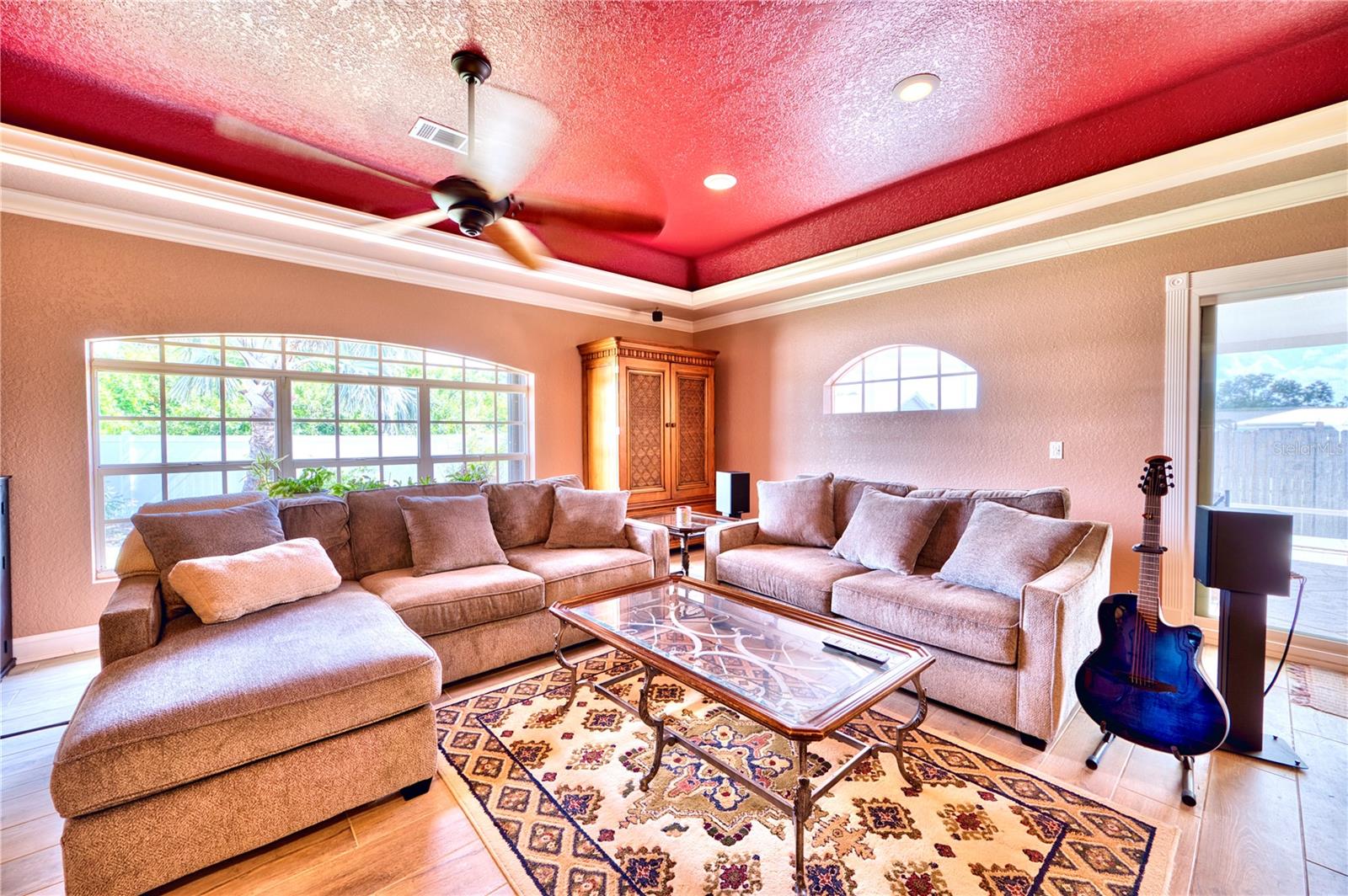 22448 LACOMBE AVE