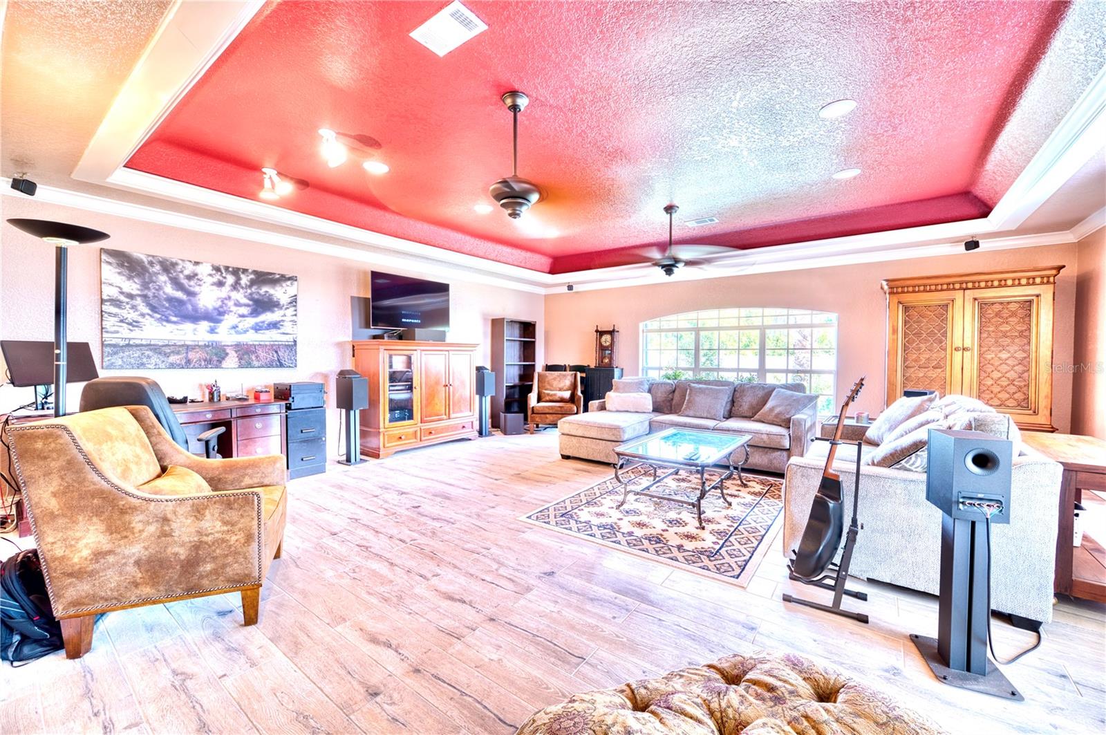 22448 LACOMBE AVE