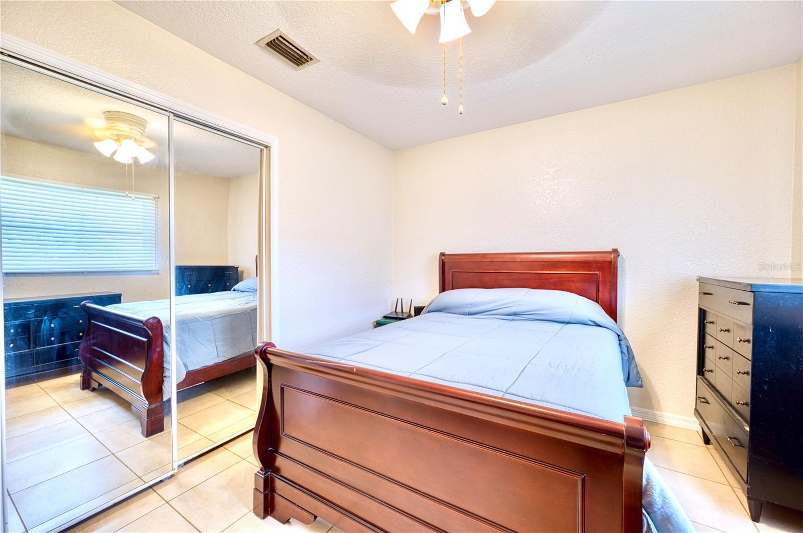 22448 LACOMBE AVE