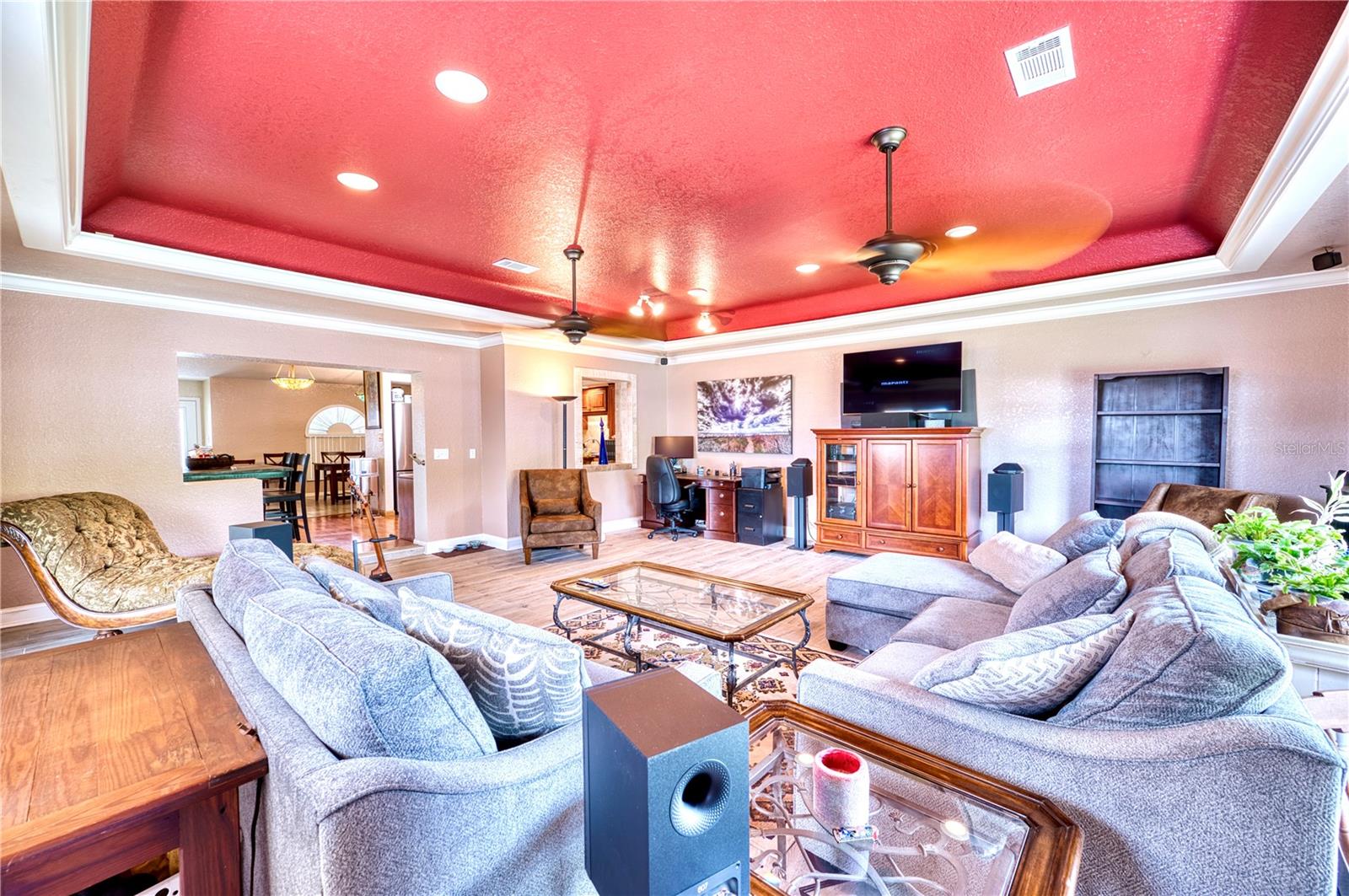 22448 LACOMBE AVE