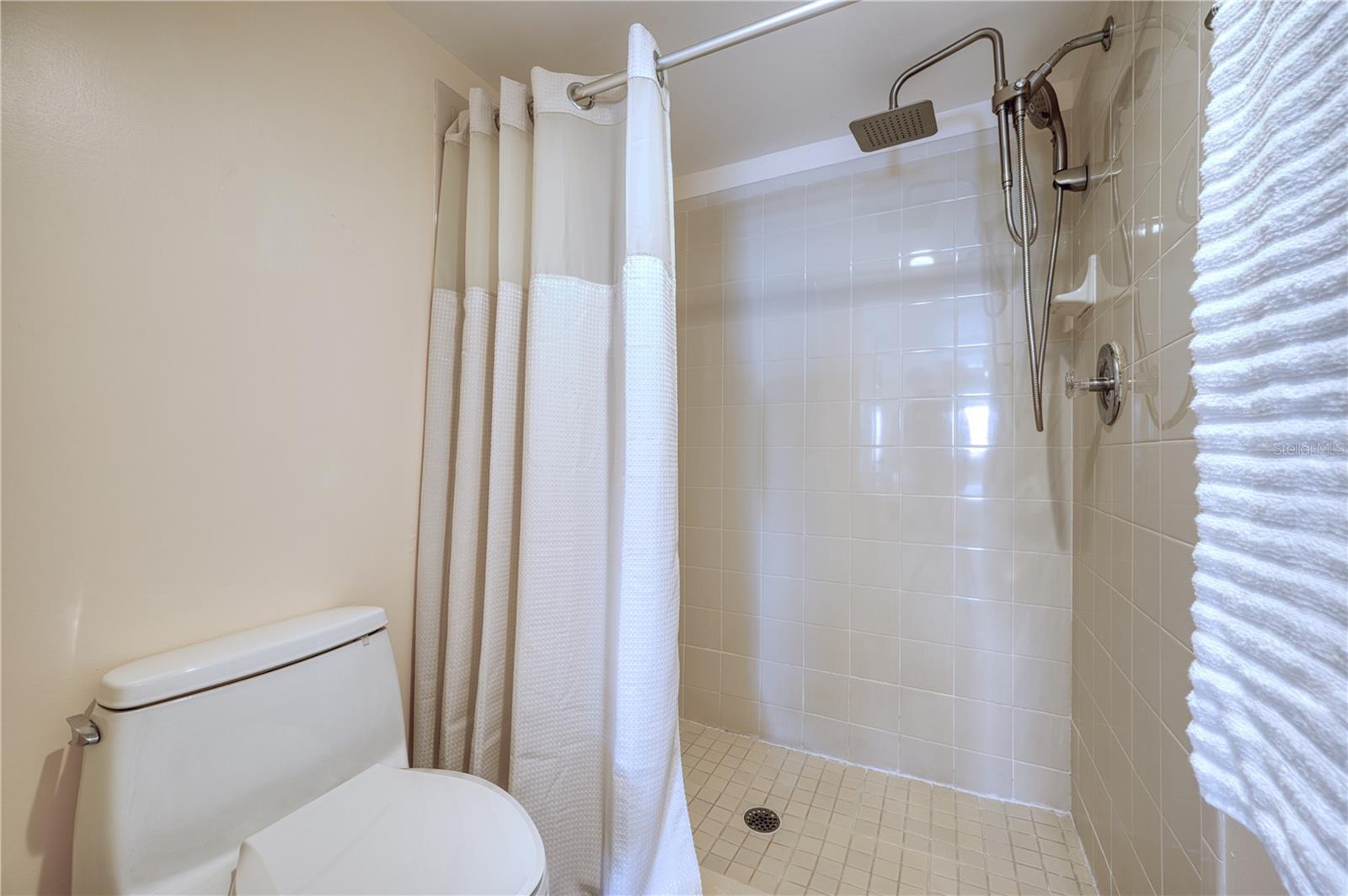 3310 LOVELAND BLVD #107