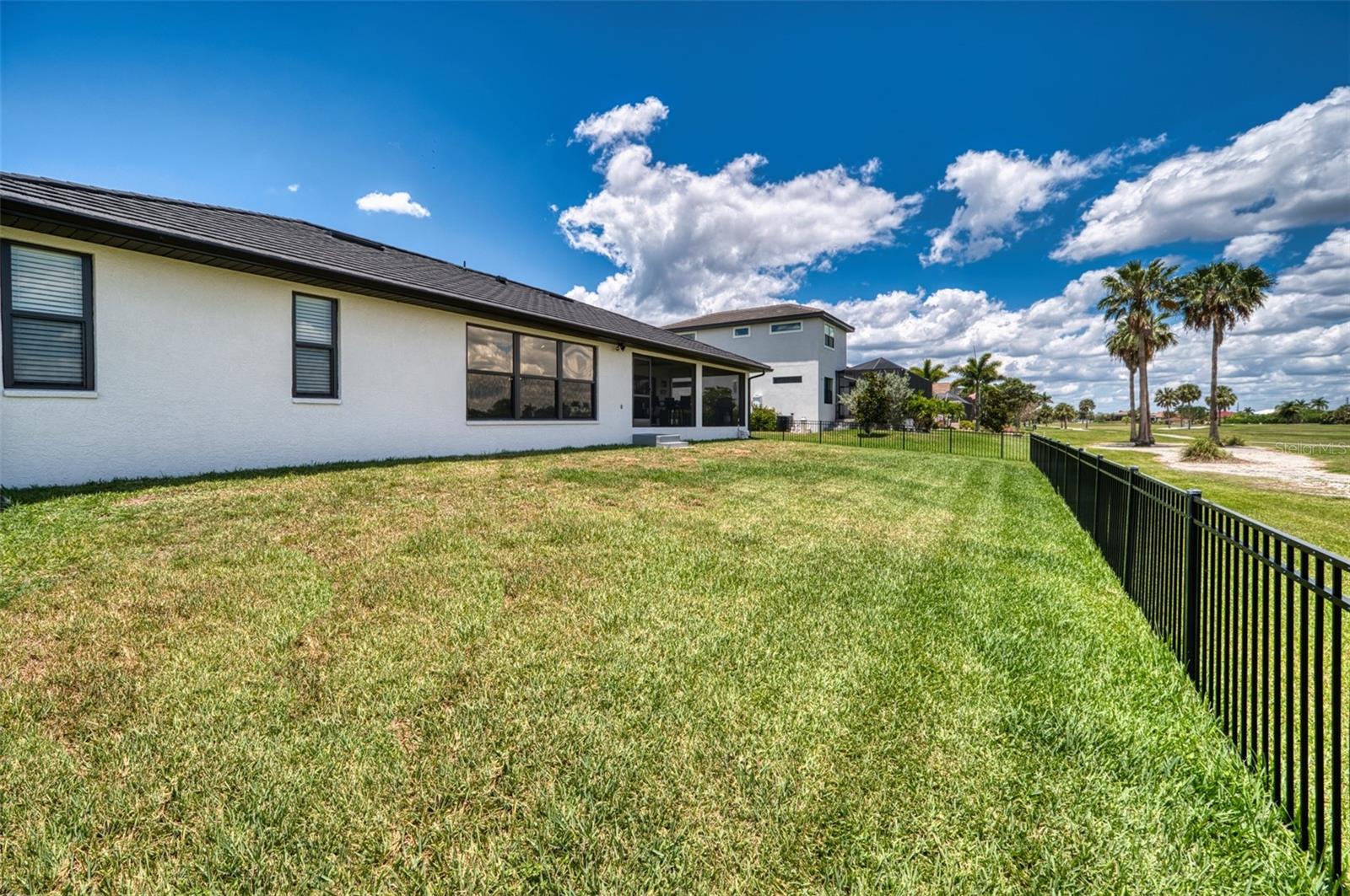 727 MONACO DR