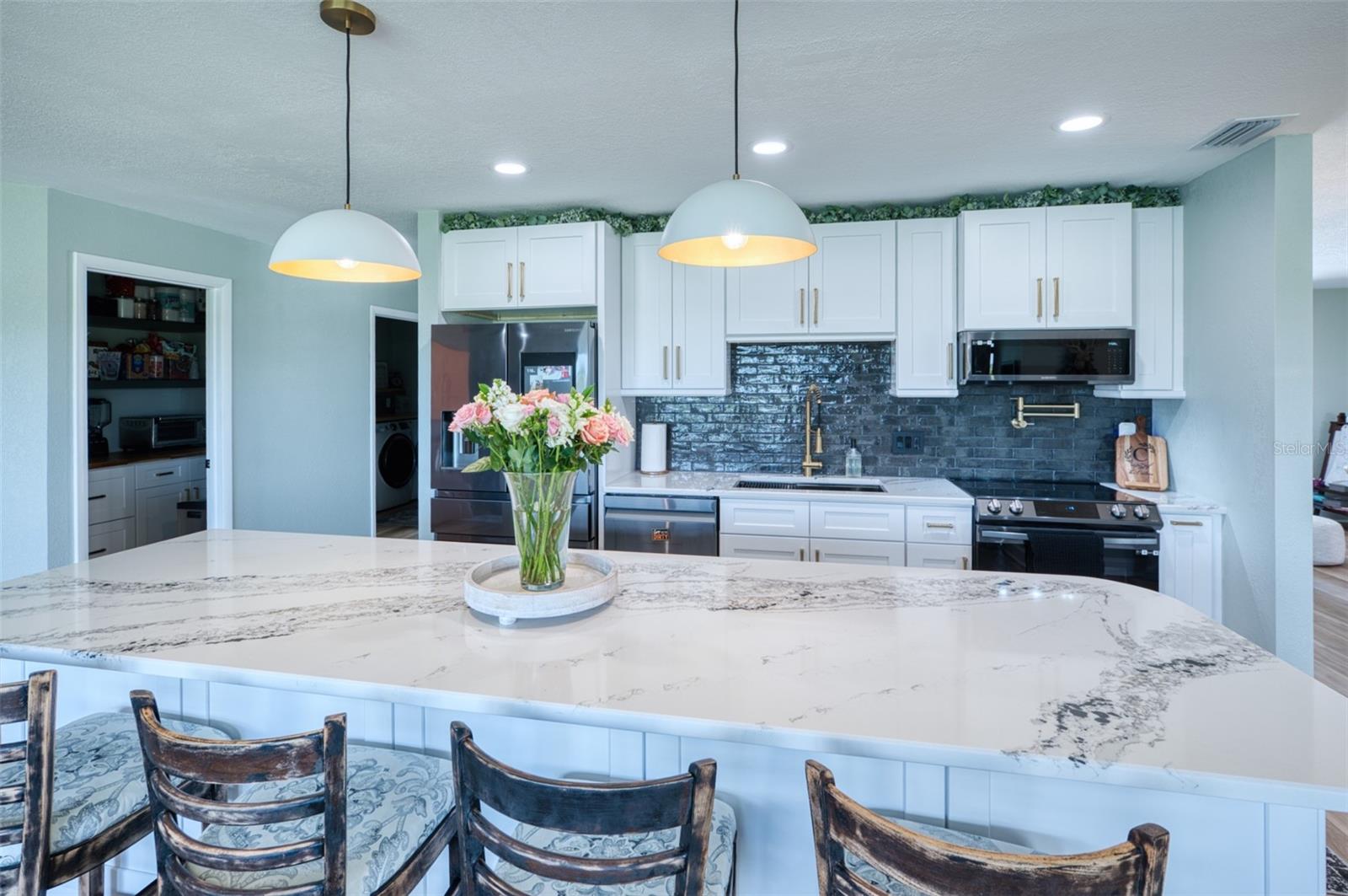 727 MONACO DR