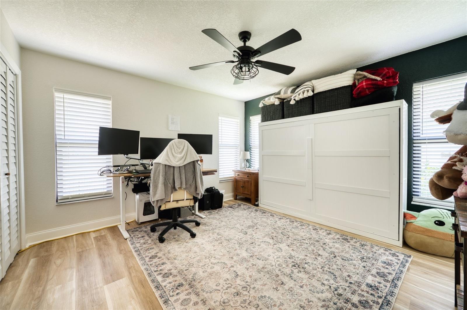 727 MONACO DR