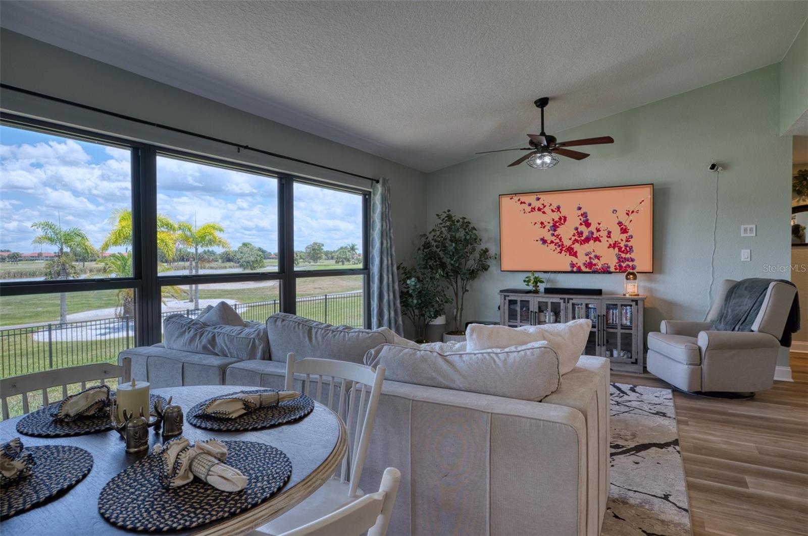 727 MONACO DR
