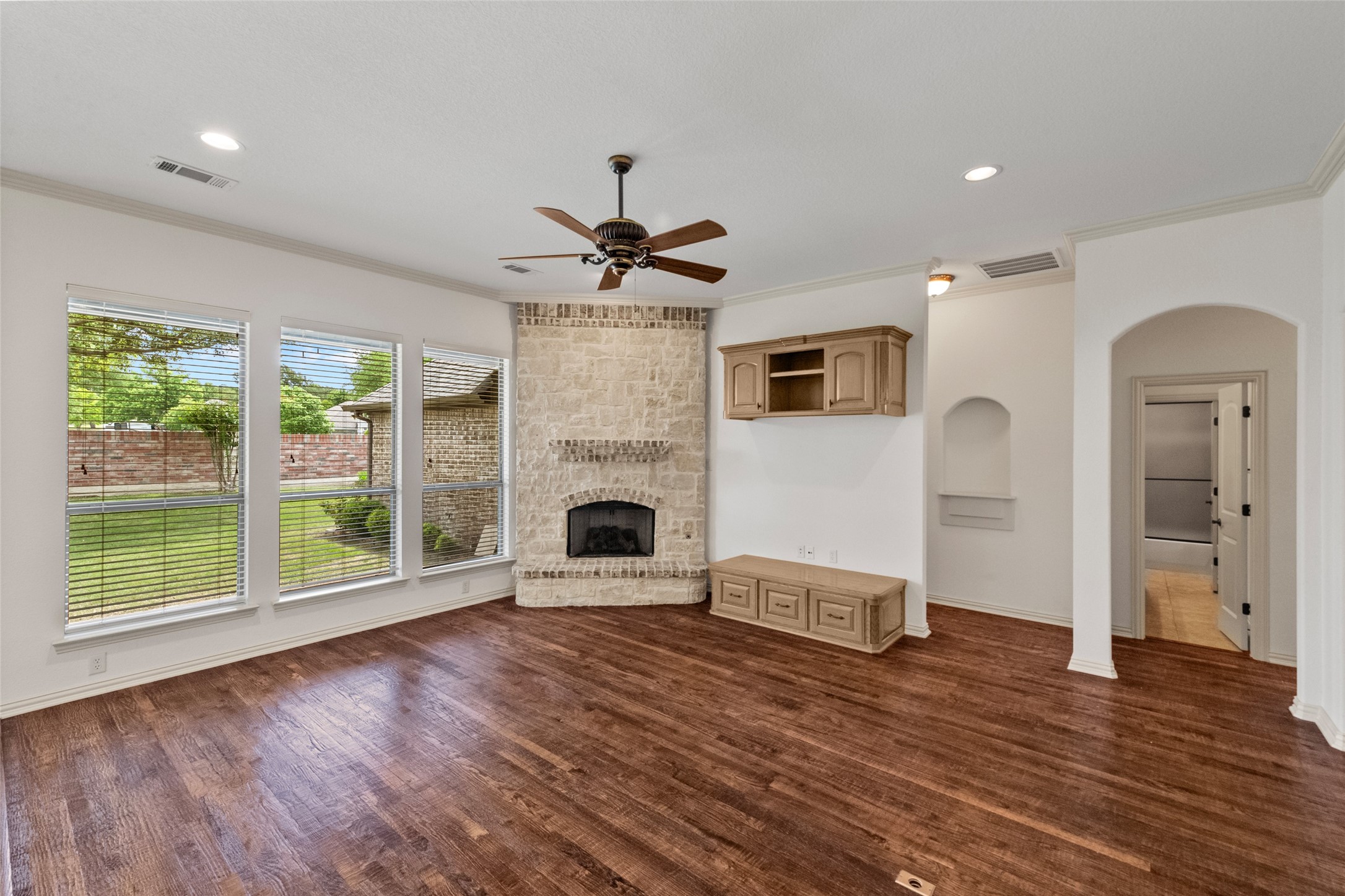 7036 Ridge Crest Drive