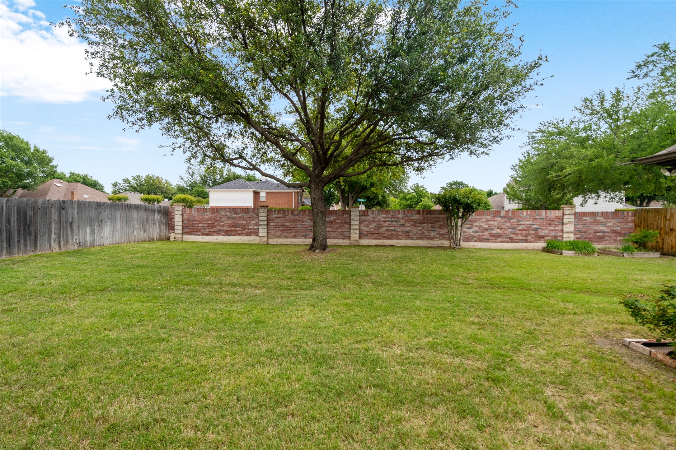 7036 Ridge Crest Drive