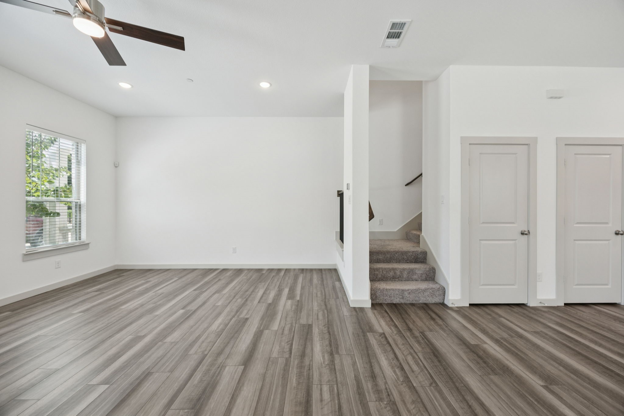 6441 Northern Dancer Drive