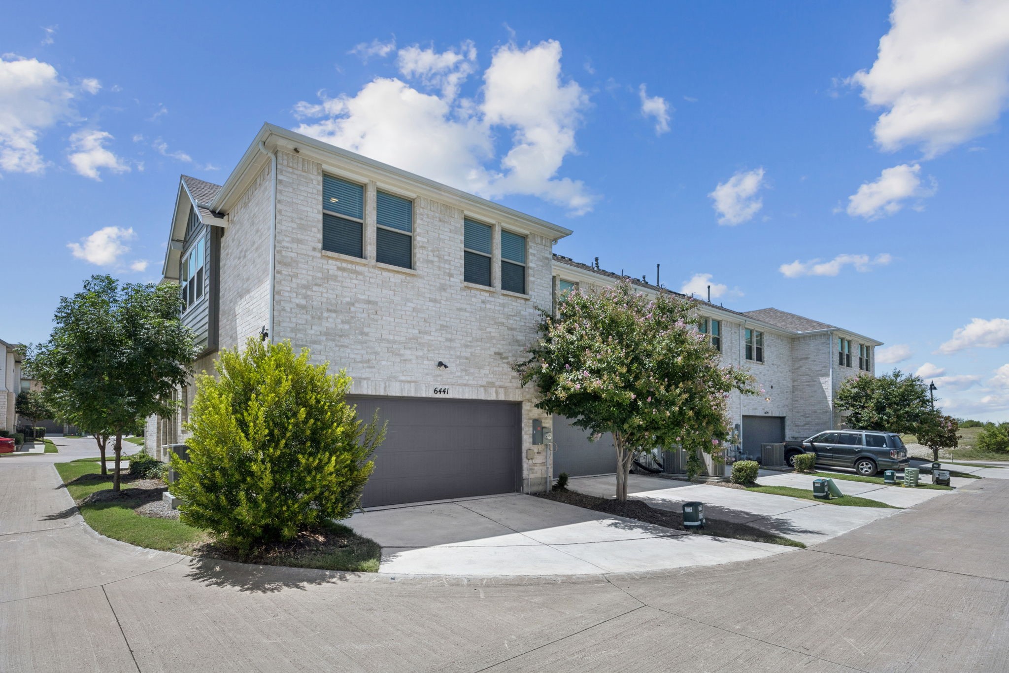 6441 Northern Dancer Drive