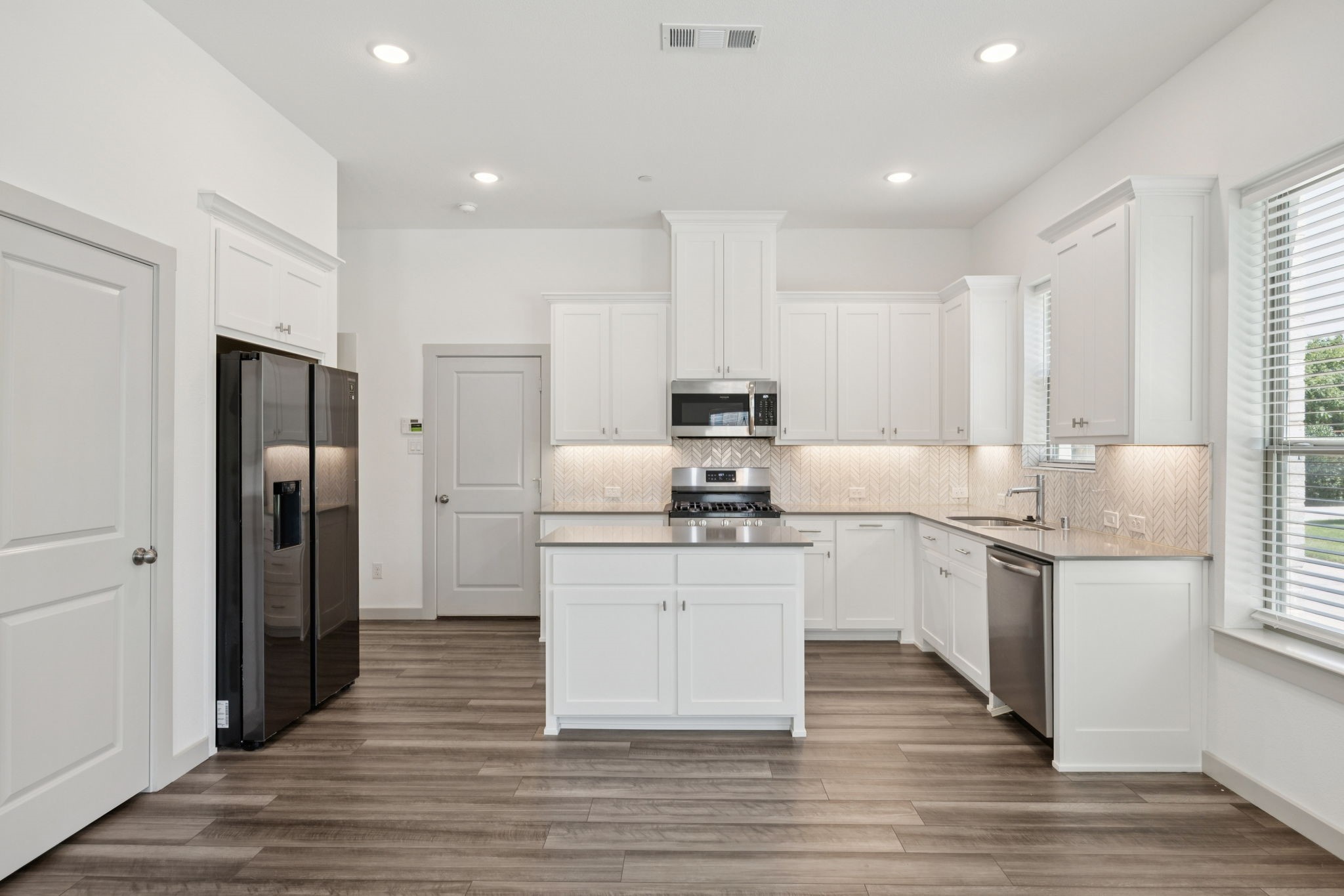 6441 Northern Dancer Drive