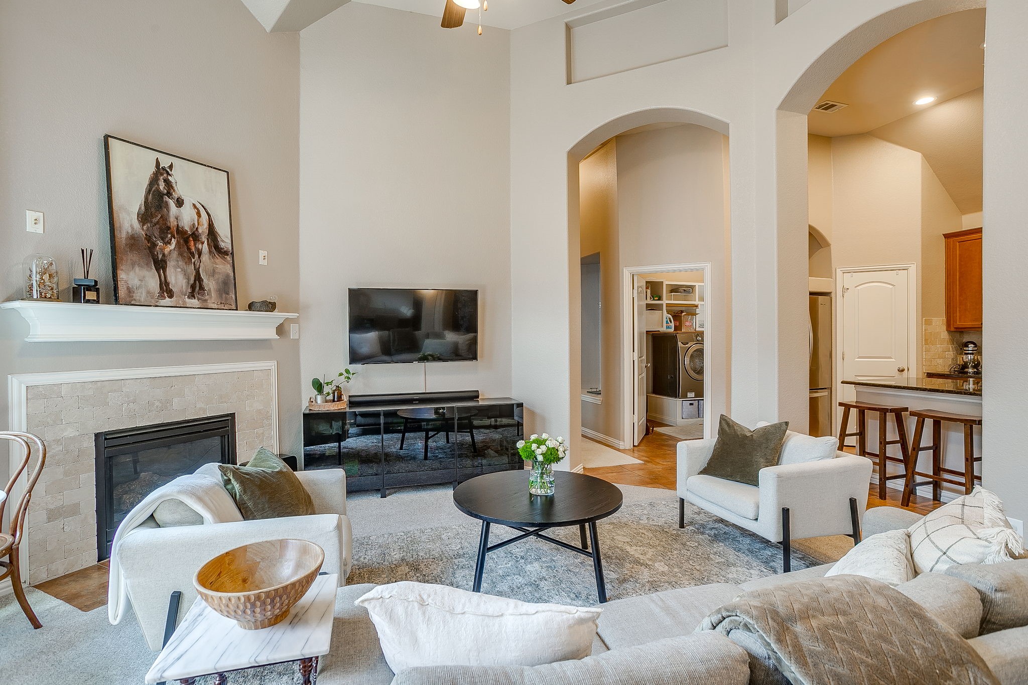 2933 Fontana