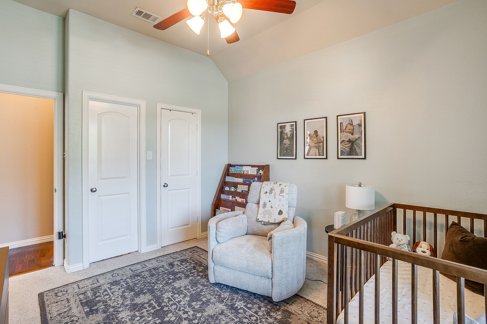 2933 Fontana