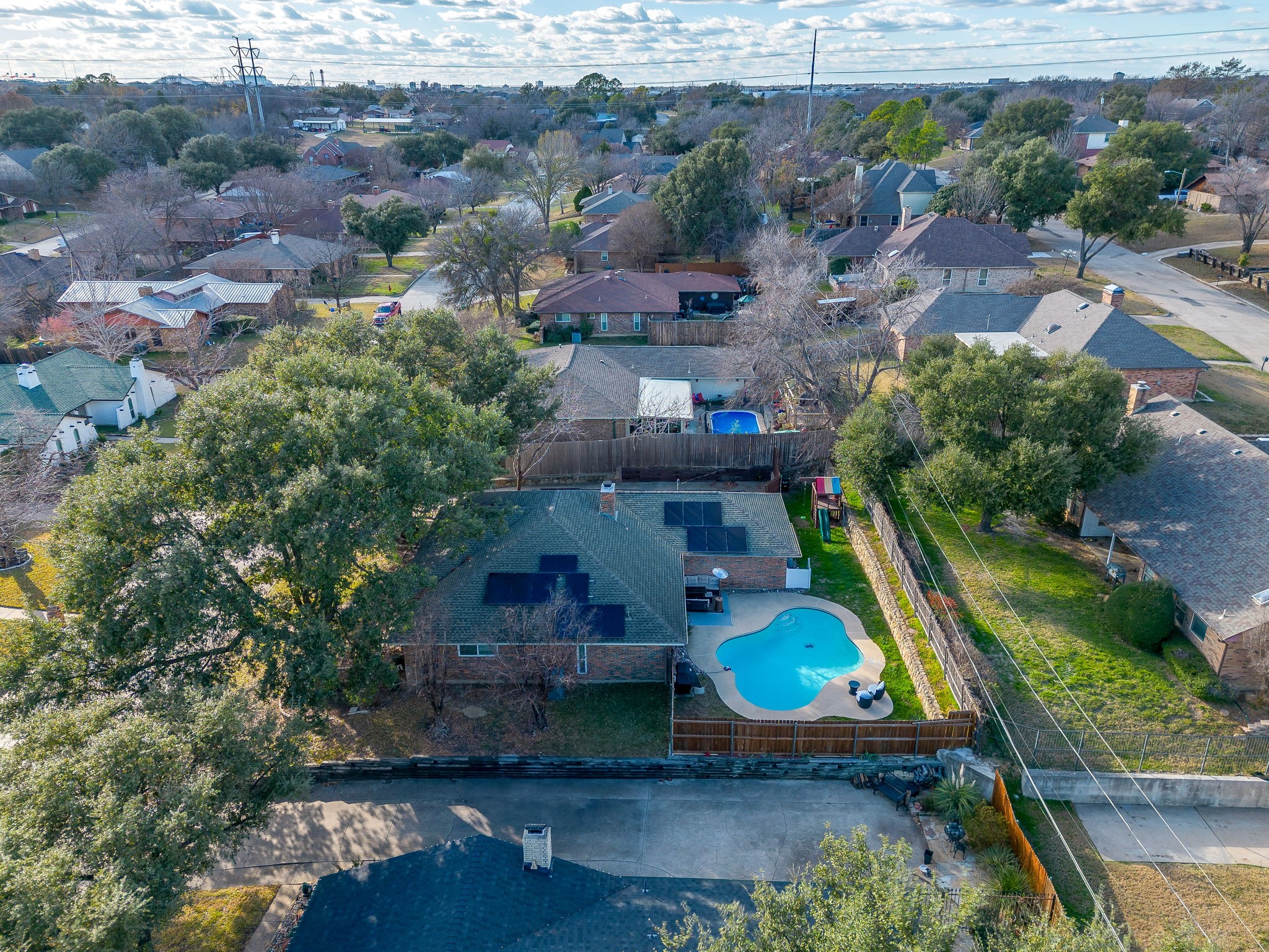 1906 Ola Lane