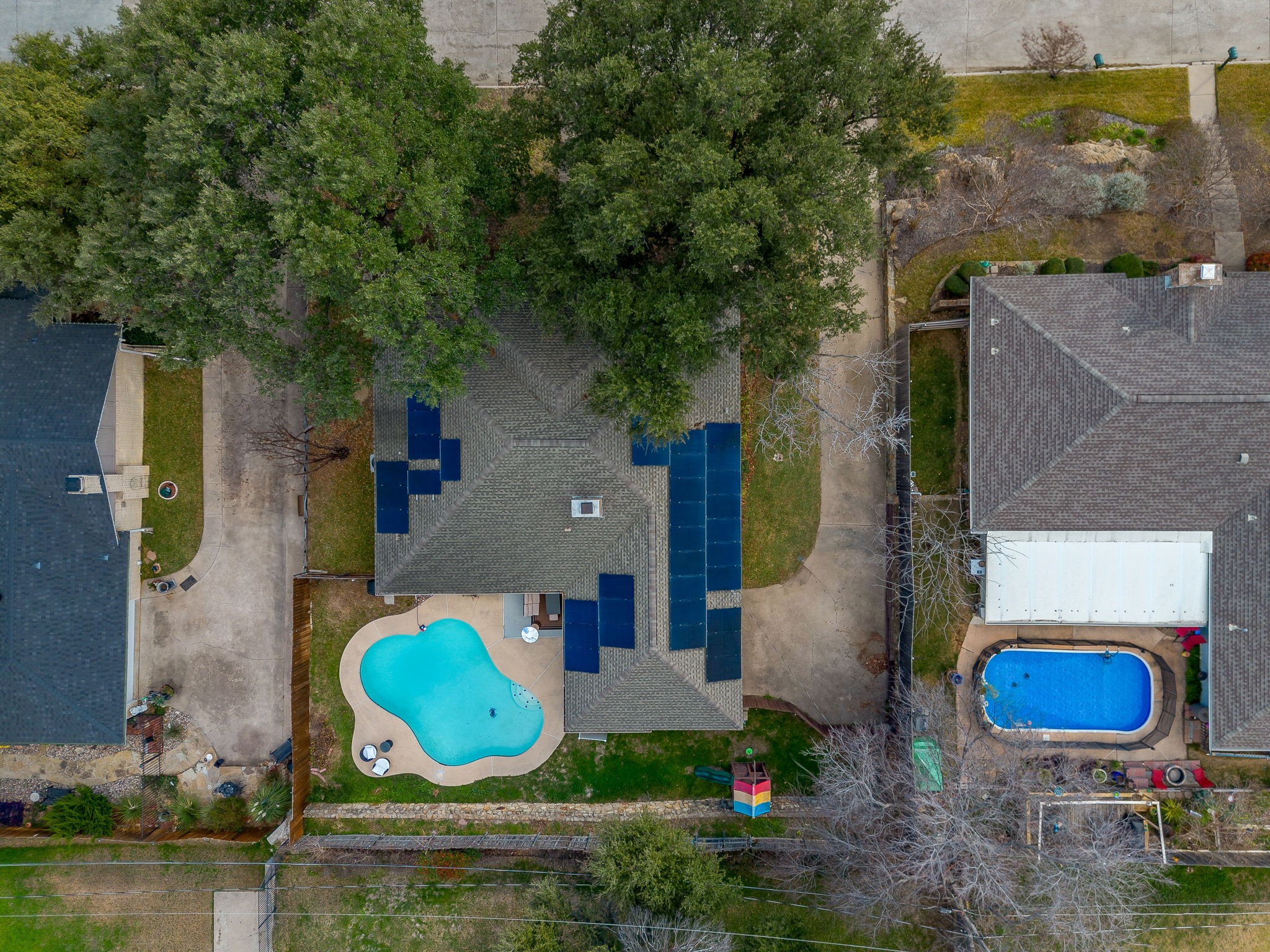 1906 Ola Lane