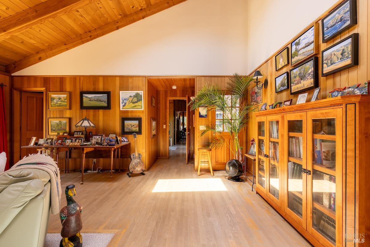 18560 Mountain View Rd